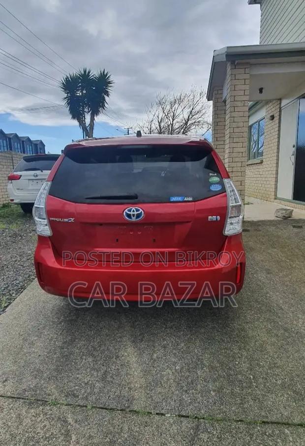 Toyota Prius 2013 Red