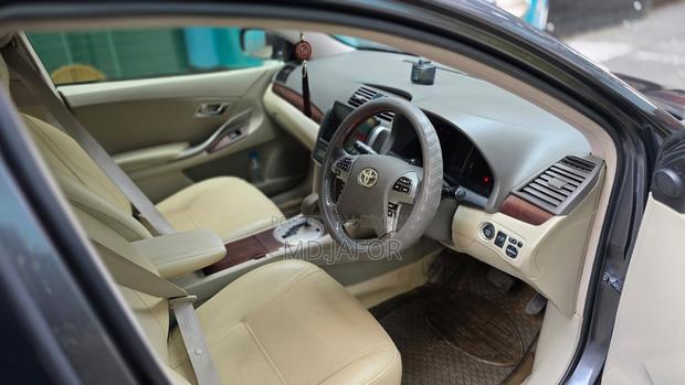Toyota Premio 1.5 FWD 2012 Gray
