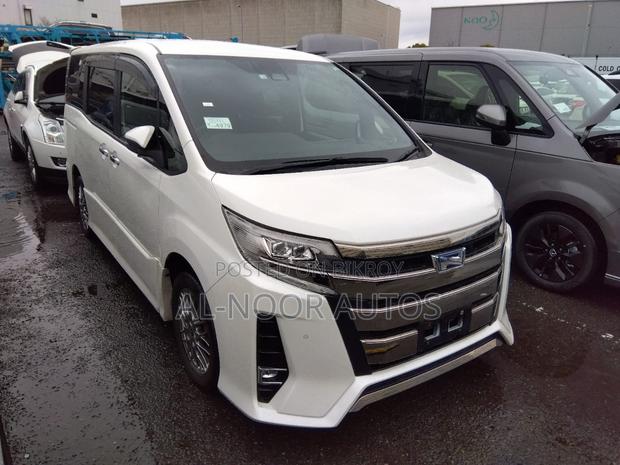 Toyota Noah 2021 Pearl