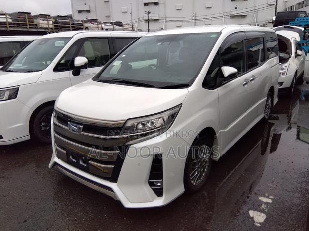 Toyota Noah 2021 Pearl
