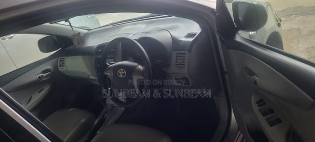 Toyota Axio 2012 Silver