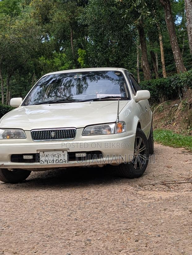 Toyota Sprinter 2000 Pearl