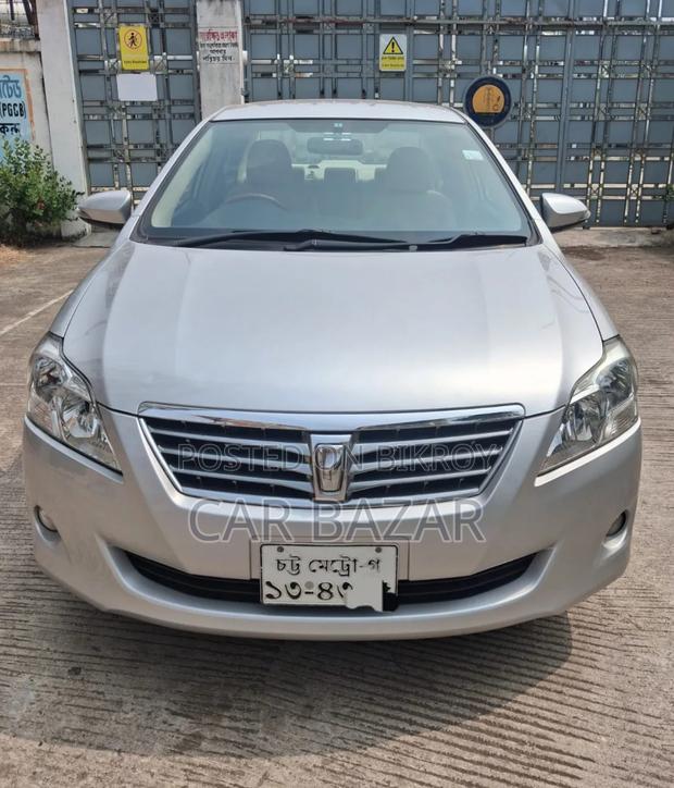 Toyota Premio 1.5 FWD 2013 Silver