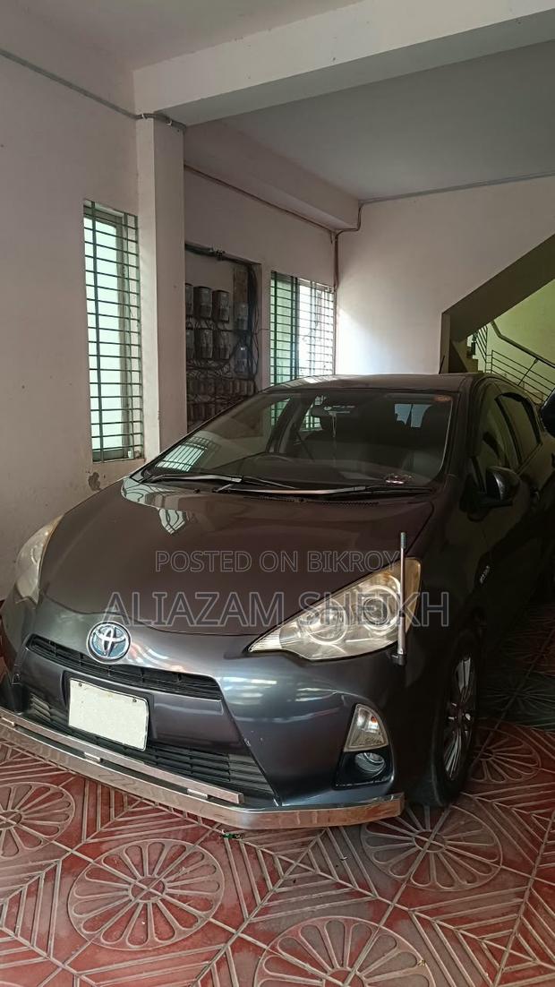Toyota Aqua S 2014 Gray