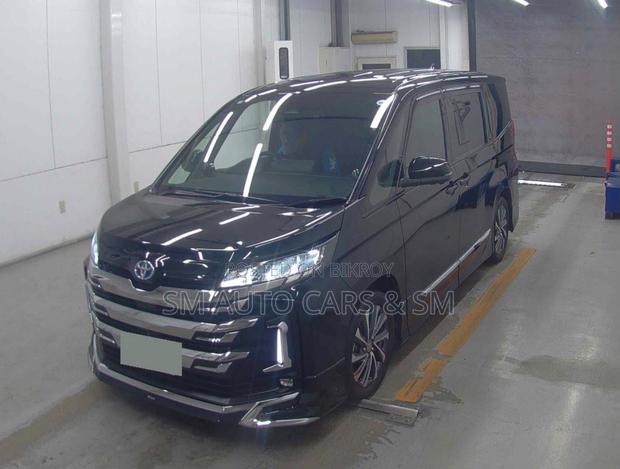 Toyota Noah 2023 Black