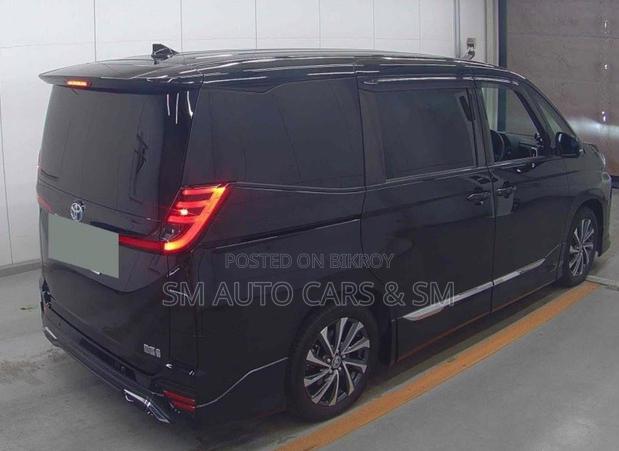Toyota Noah 2023 Black