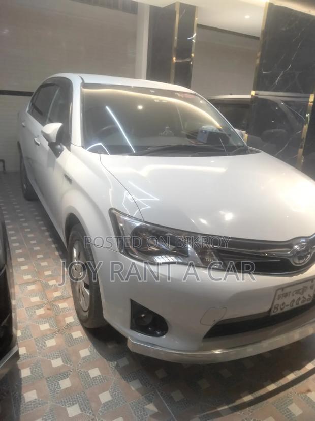 Toyota Axio 1.5 Hybrid 2WD 2014 White