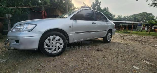 Mitsubishi Lancer 2002 Silver