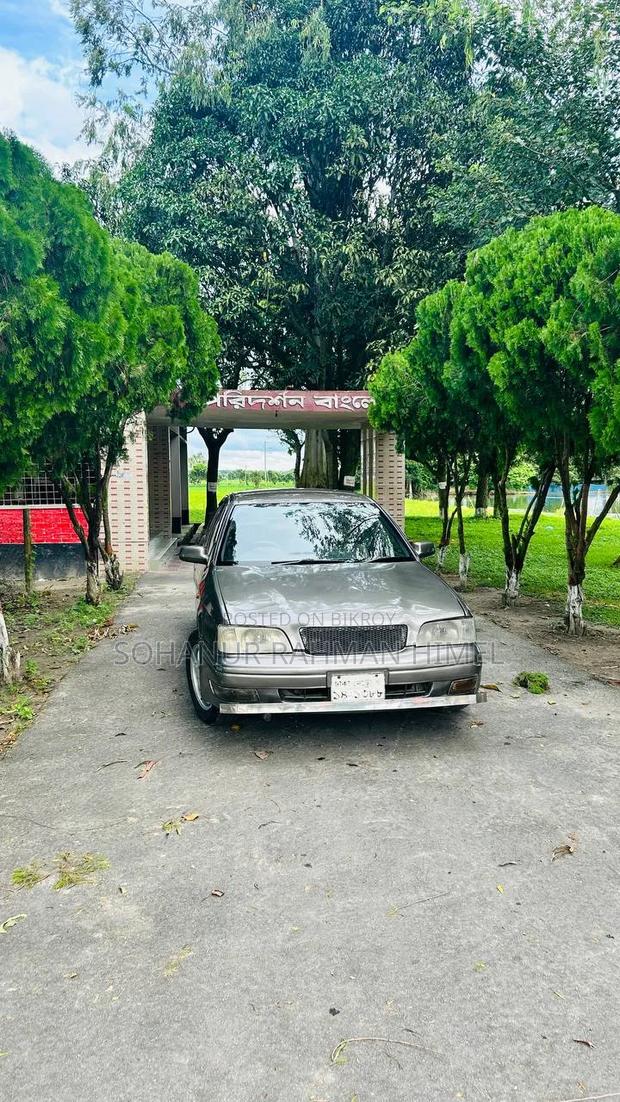 Toyota Vista 1998 Gray