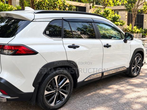 Toyota Corolla Cross 1.8 Hybrid AWD 2021 Pearl
