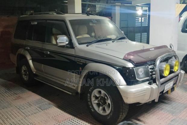 Mitsubishi Pajero 1995