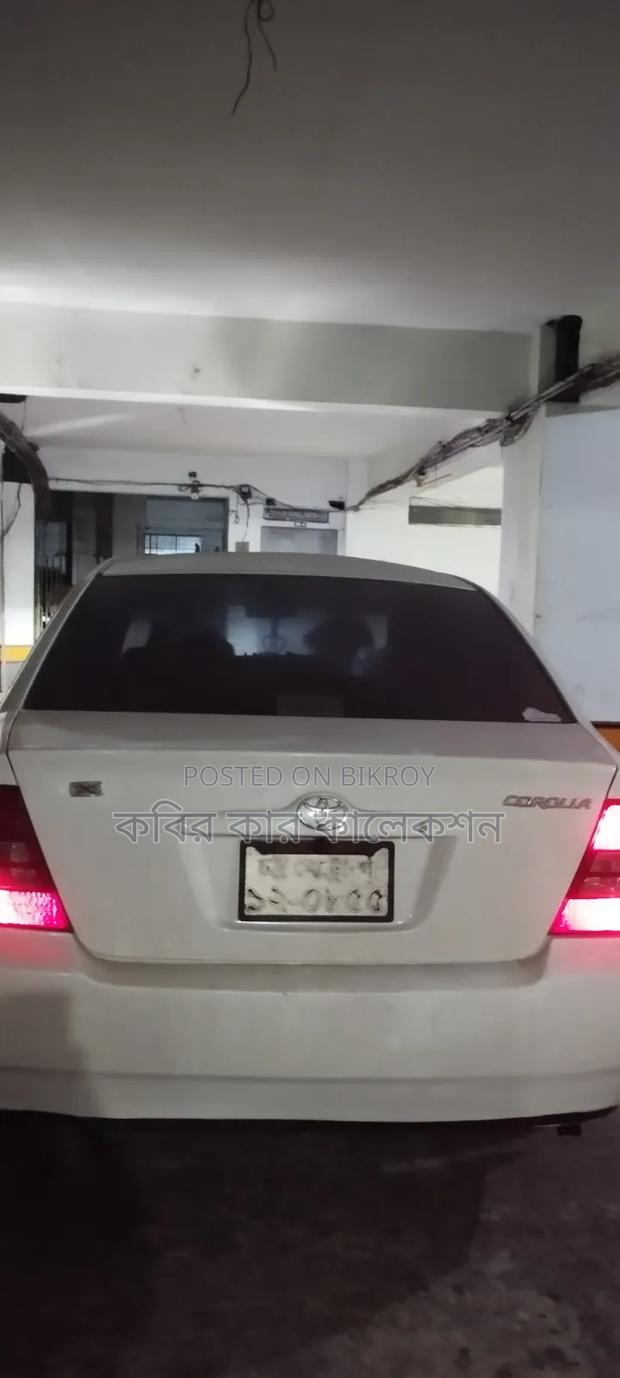 Toyota Corolla 2002 White