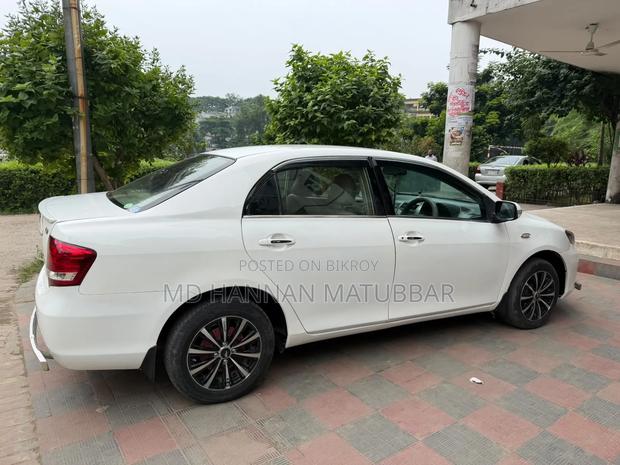 Toyota Axio 1.5 G 2WD 2012 White