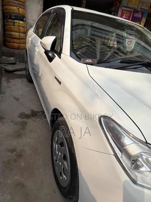 New Toyota Axio 2019 Pearl