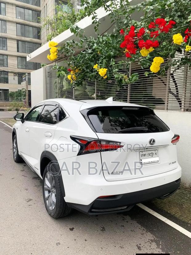 Lexus NX 300h AWD 2015 White