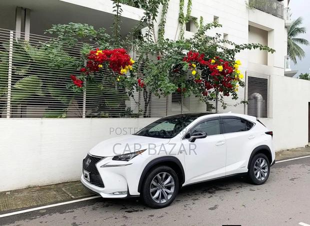 Lexus NX 300h AWD 2015 White