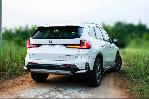 BMW X1 xDrive28i AWD 2023 White