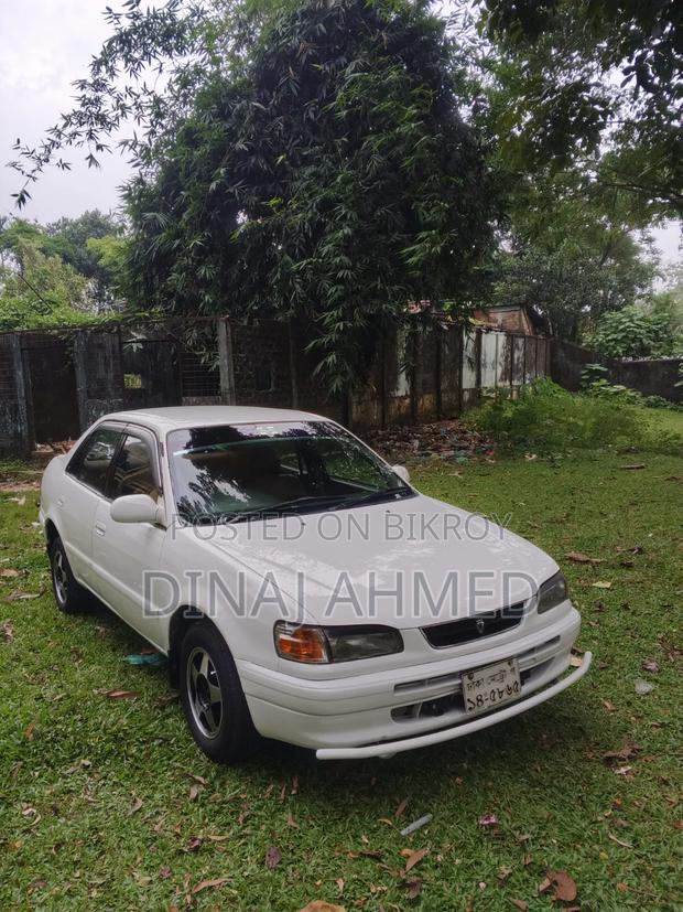 Toyota Corolla Automatic 1995 White