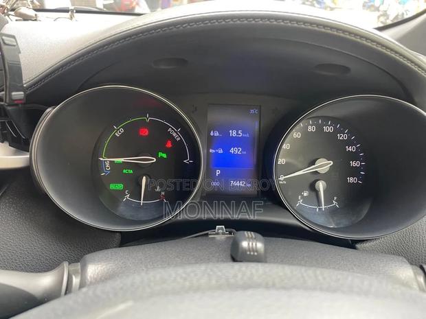 Toyota C-HR XLE Prermium FWD (2.0L 4cyl 2AM) 2018 Gray