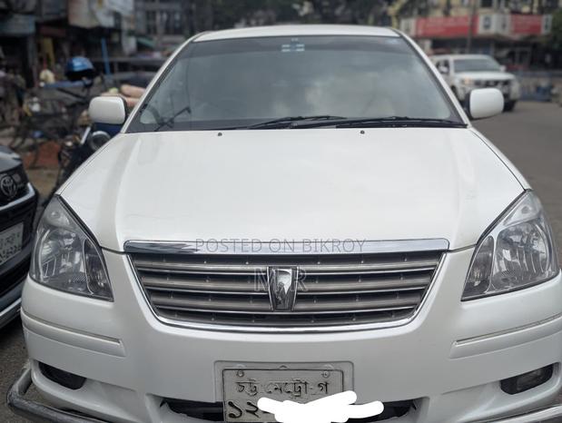 Toyota Corolla 2005 White
