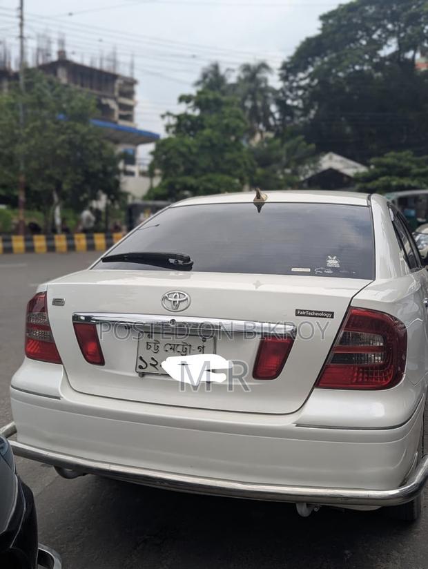 Toyota Corolla 2005 White