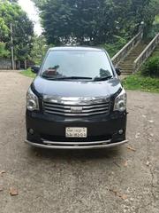 Toyota Noah 2.0 158hp AWD (8 Seater) 2012 Gray for sale