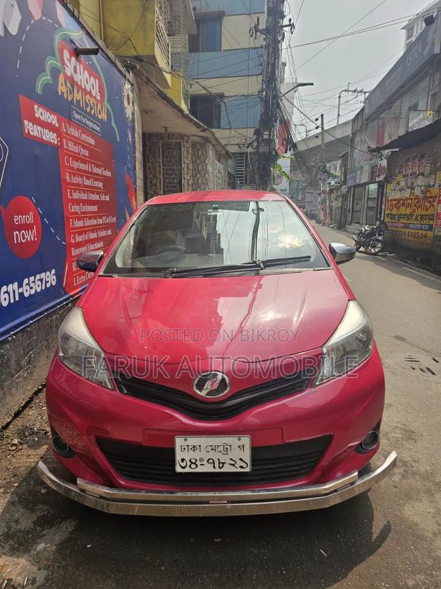 Toyota Vitz 1.3 FWD 5dr 2012 Pink