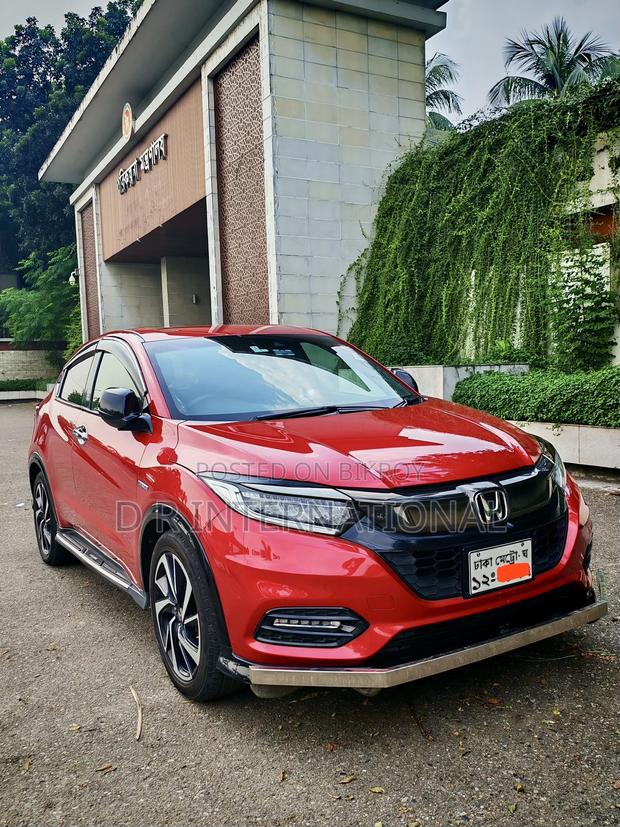 Honda Vezel 2018 Red