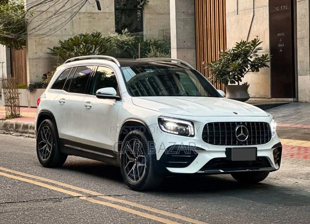 Mercedes-Benz GLB-Class GLB 200 2020 White