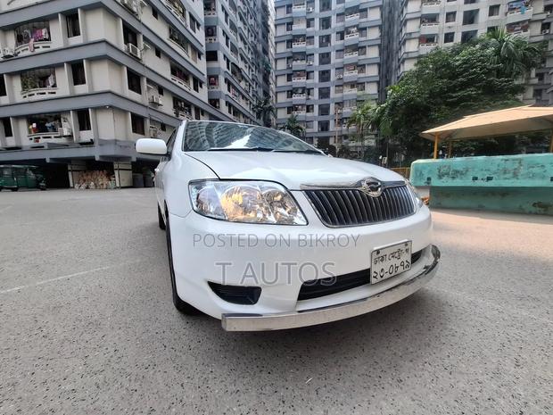 Toyota Corolla 2005 White