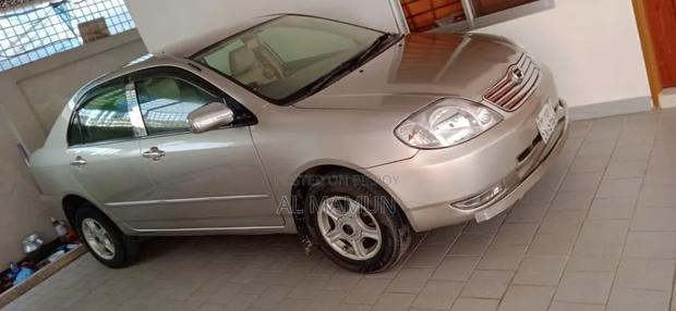 Toyota Corolla 2004 Gold