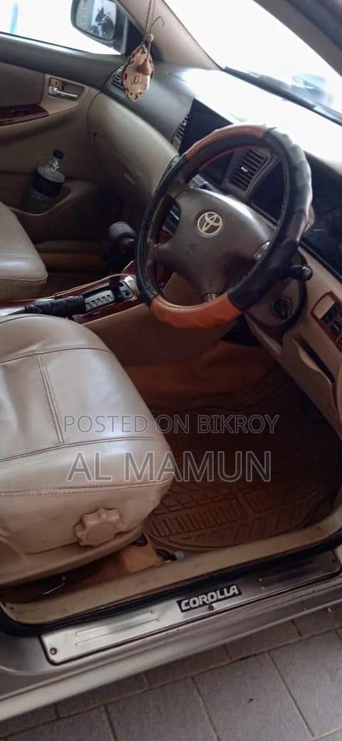 Toyota Corolla 2004 Gold