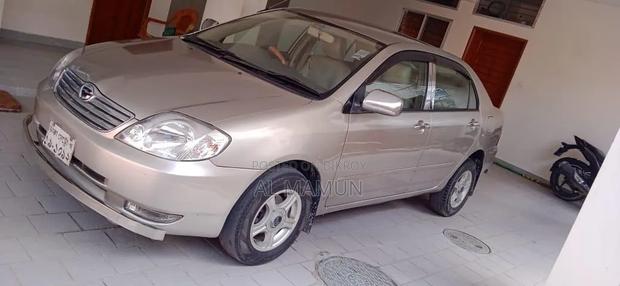 Toyota Corolla 2004 Gold