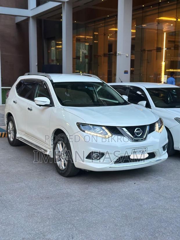 Nissan X-Trail 2.0 Petrol AWD 2014 White