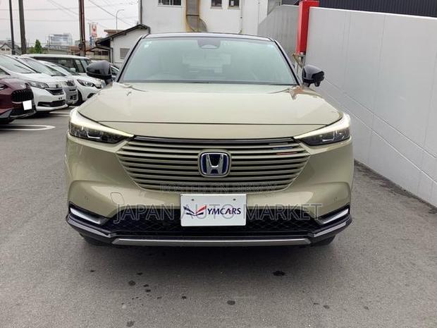 Honda Vezel 2022 Beige