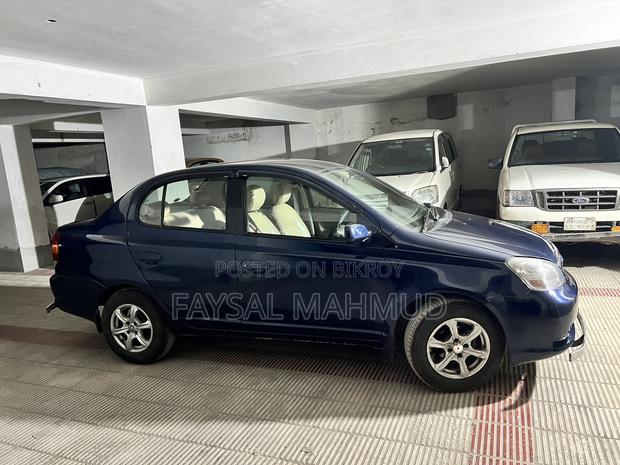 Toyota Platz 2005 Blue