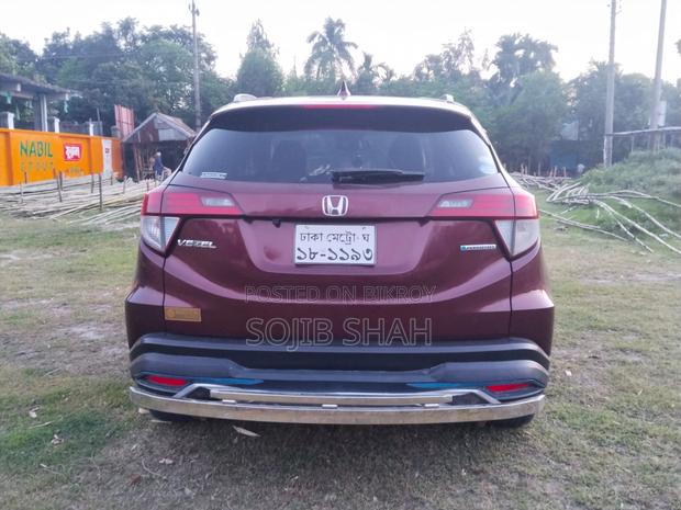 Honda Vezel 1.5 Hybrid 2WD 2015 Maroon