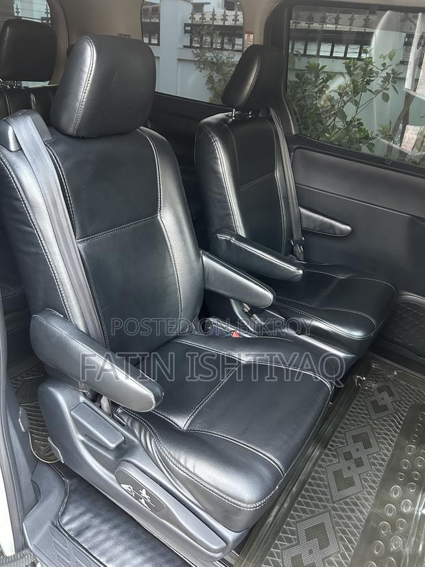 Toyota Noah 2014 Pearl