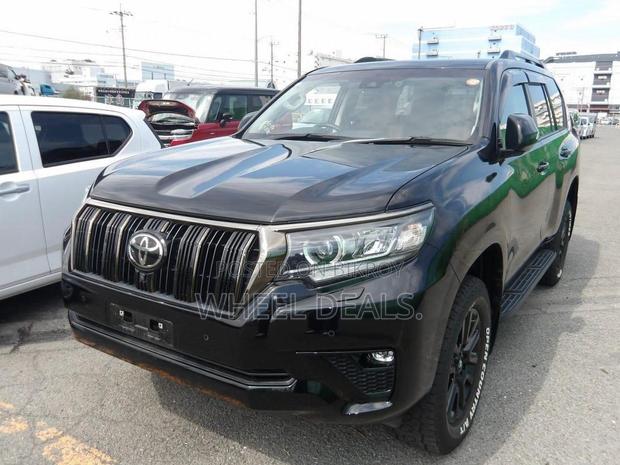 Toyota Land Cruiser Prado 4.0 Petrol TX-L 2022 Black