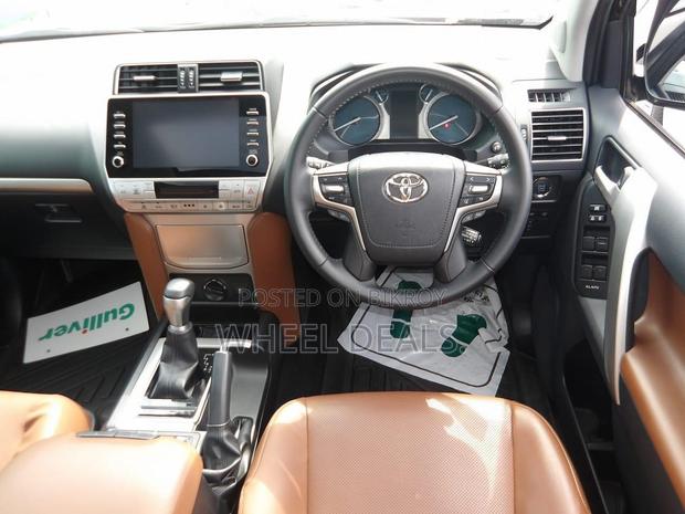 Toyota Land Cruiser Prado 4.0 Petrol TX-L 2022 Black