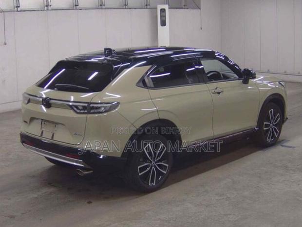 Honda Vezel 2022 Beige