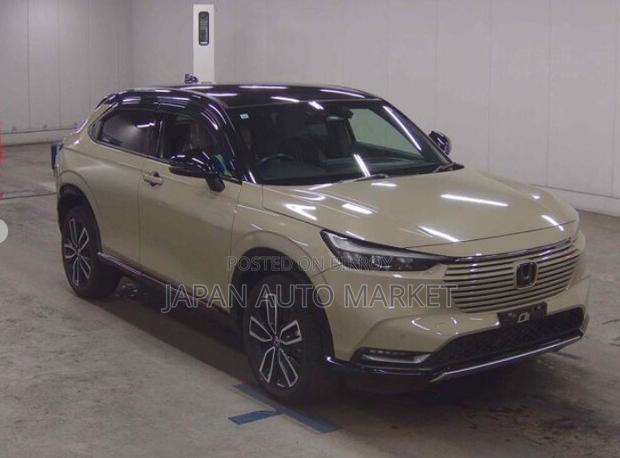 Honda Vezel 2022 Beige