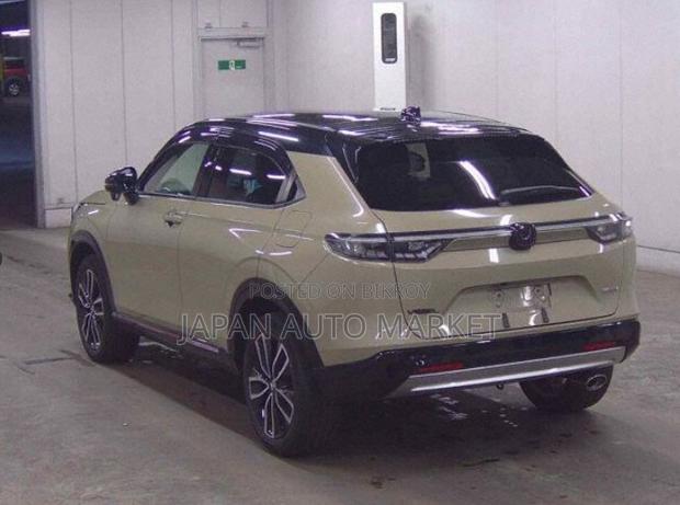 Honda Vezel 2022 Beige