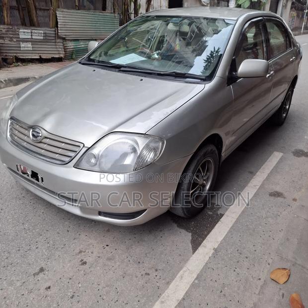 Toyota Corolla 2004 Gold