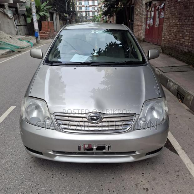 Toyota Corolla 2004 Gold