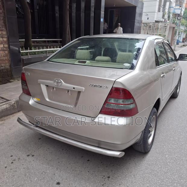 Toyota Corolla 2004 Gold