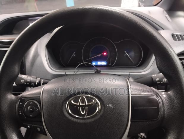 Toyota Noah 1.8 FWD Hybrid (7 seater) 2021 Black
