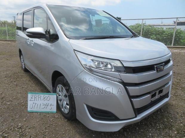 Toyota Noah 2021 Silver