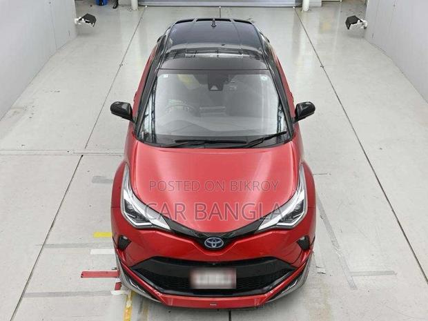 Toyota C-HR 2021 Red
