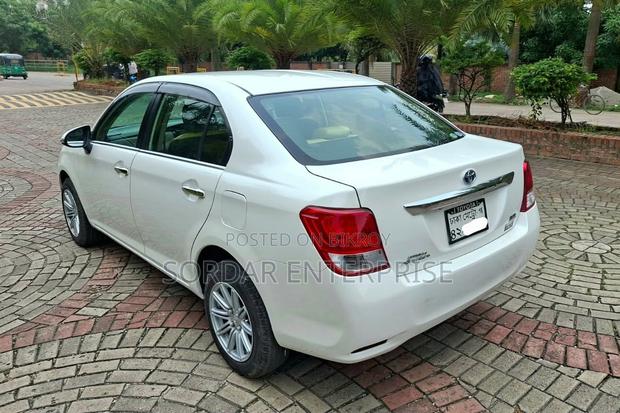Toyota Axio 2014 Pearl